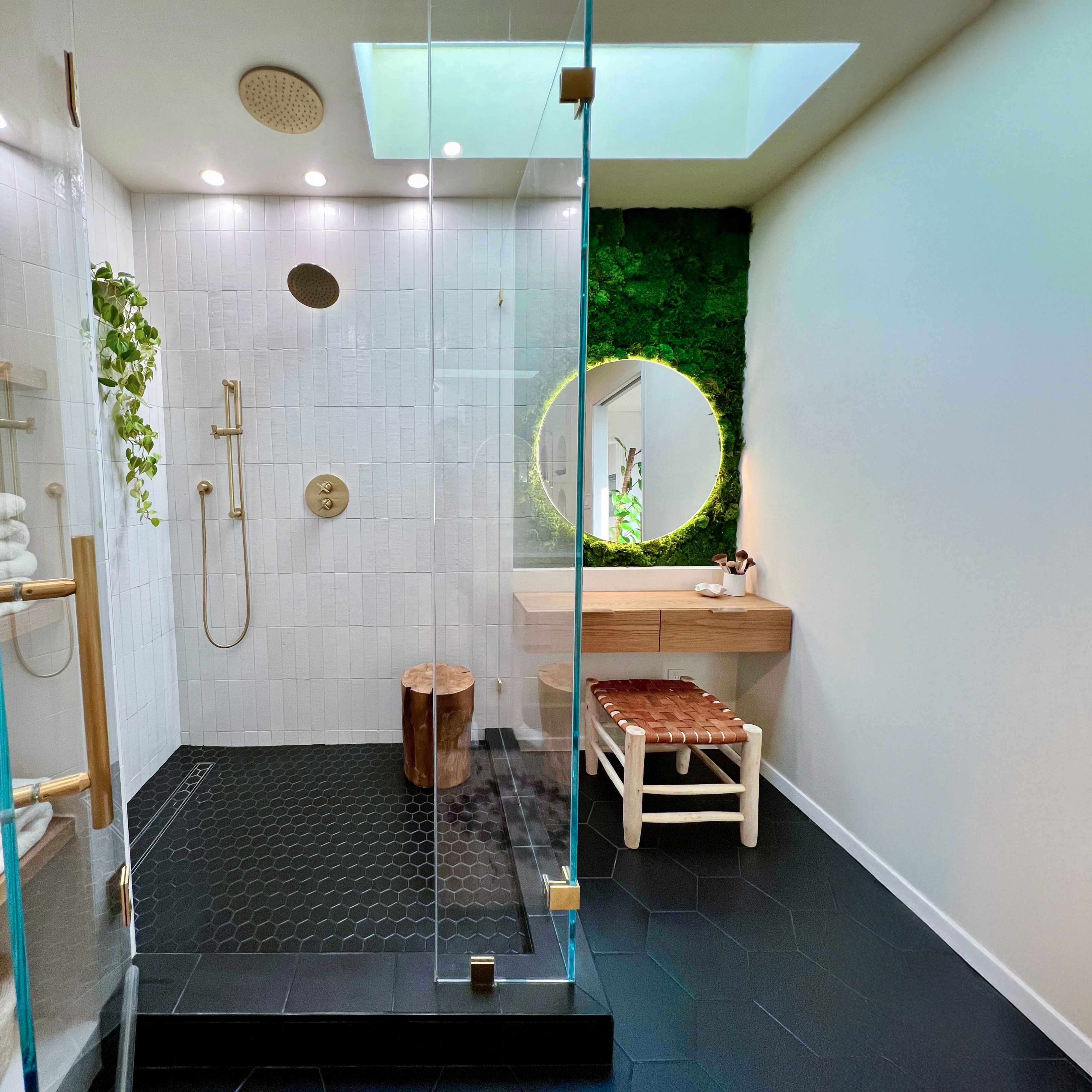 Jennifer's Master Bathroom